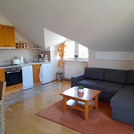 Birdland Relax Bukfurdo Apartman * Bük